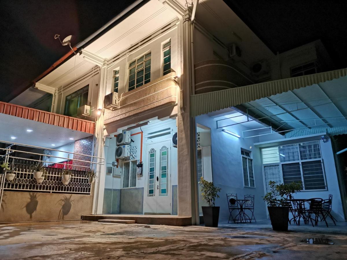 G Fortune Guest House Victoria Green จอร์จทาวน์ ภายนอก รูปภาพ