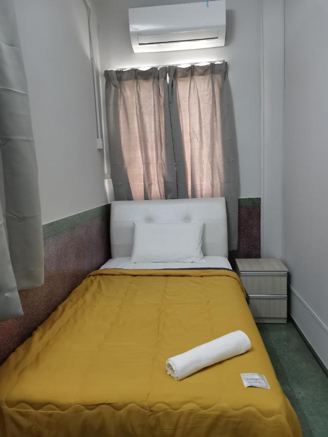 G Fortune Guest House Victoria Green จอร์จทาวน์ ภายนอก รูปภาพ