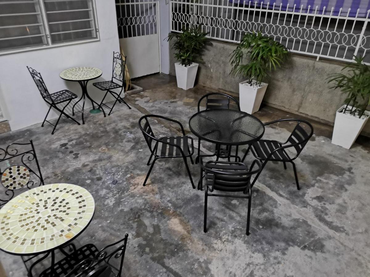 G Fortune Guest House Victoria Green จอร์จทาวน์ ภายนอก รูปภาพ