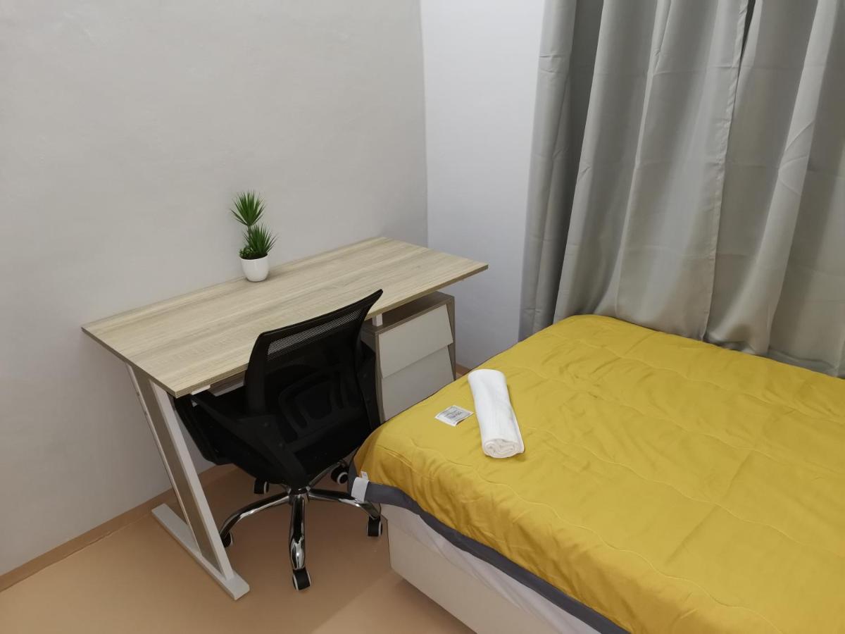 G Fortune Guest House Victoria Green จอร์จทาวน์ ภายนอก รูปภาพ