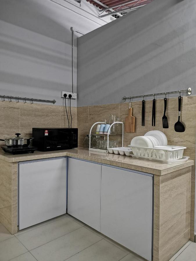 G Fortune Guest House Victoria Green จอร์จทาวน์ ภายนอก รูปภาพ